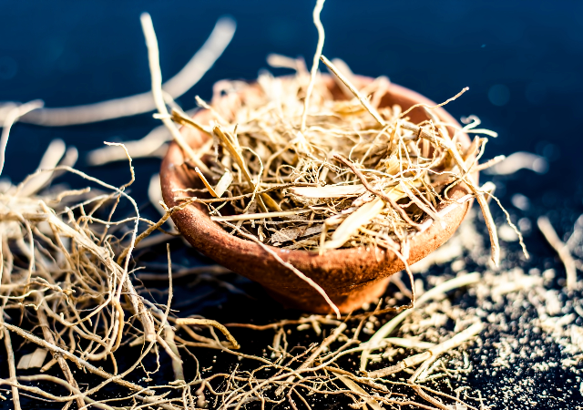 ベチバーの香り – 香水量り売り専門店【MELLフレグランス】